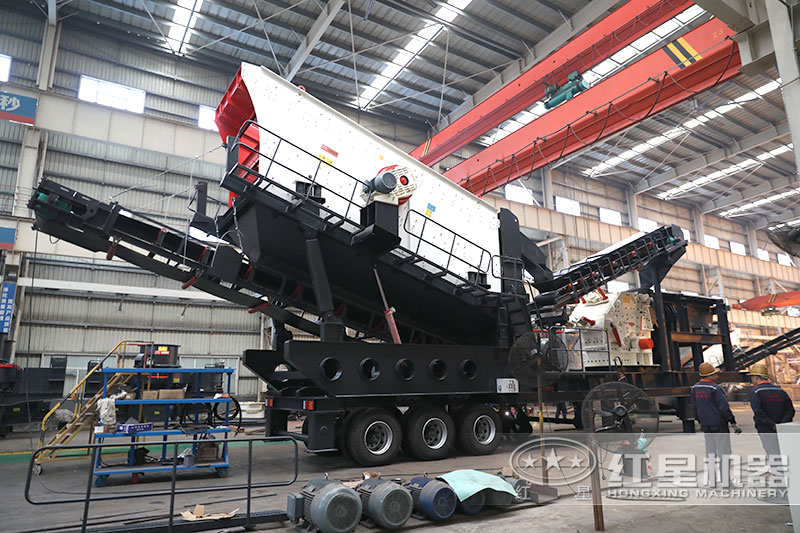 反擊式移動破碎站，搭載振動篩