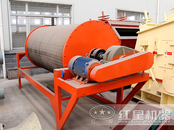 赤鐵礦選礦設(shè)備——磁選機 赤鐵礦選礦設(shè)備——磁選機