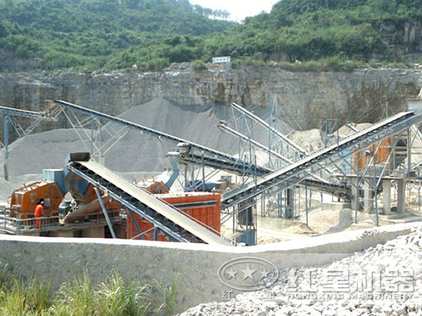 鄂式破石機應(yīng)用現(xiàn)場