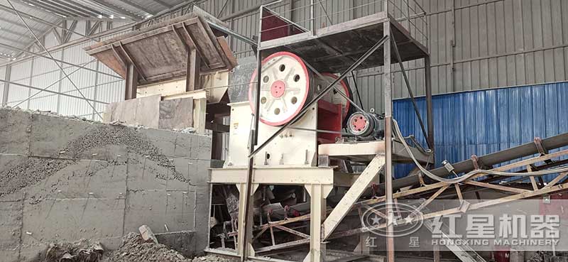 PE400顎式破碎機(jī)體積小，安裝現(xiàn)場
