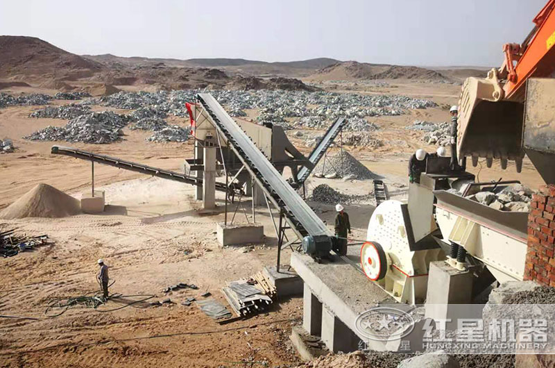 錘式破碎機(jī)在破碎生產(chǎn)線現(xiàn)場(chǎng)