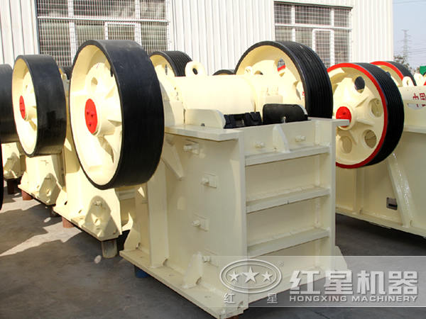 顎式破碎機(jī) 顎式破碎機(jī)