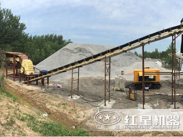 錘式破碎機作業(yè)高品質(zhì)作業(yè)現(xiàn)場 錘式破碎機作業(yè)高品質(zhì)作業(yè)現(xiàn)場