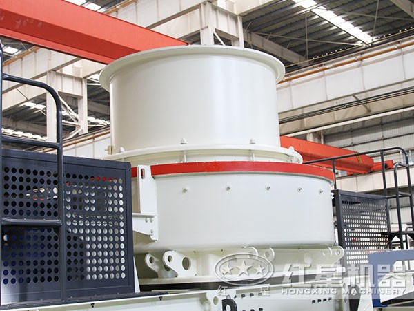 紅星時產(chǎn)150噸HVI制砂機進(jìn)料口細(xì)節(jié)圖 紅星時產(chǎn)150噸HVI制砂機進(jìn)料口細(xì)節(jié)圖