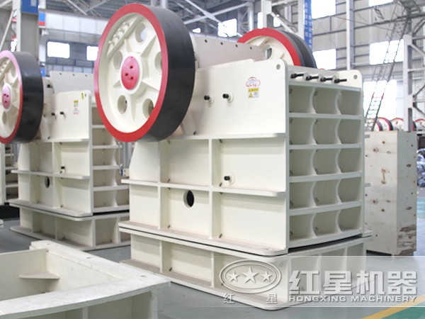顎式粗碎機(jī) 顎式粗碎機(jī)