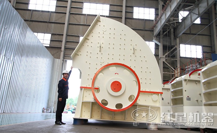 PCZ型重錘式破碎機 PCZ型重錘式破碎機