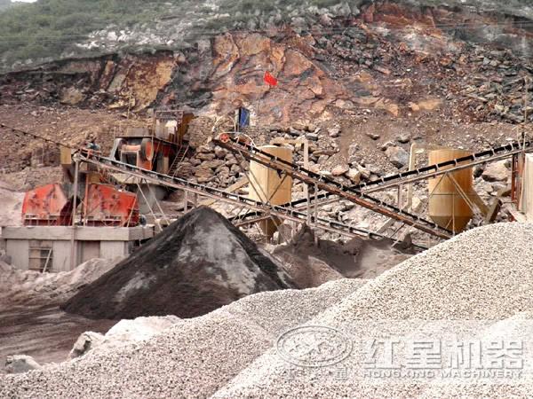 石灰石破碎生產(chǎn)現(xiàn)場(chǎng)圖