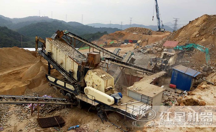 可移動式青石石子機現(xiàn)場 可移動式青石石子機現(xiàn)場