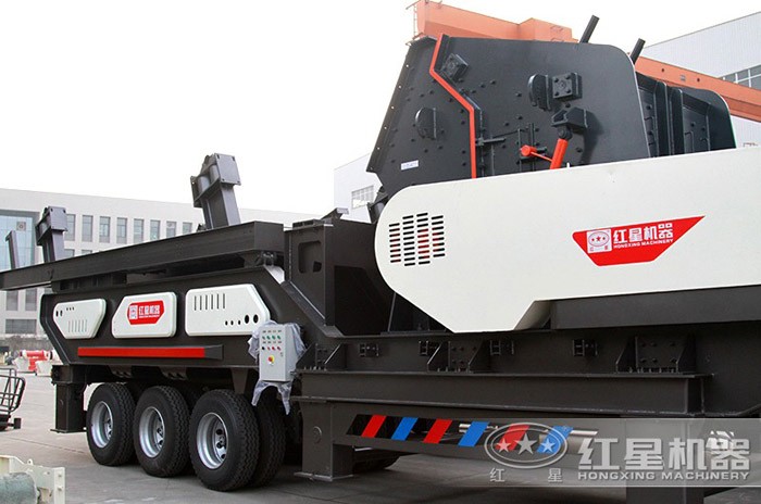 輪胎裝置的移動碎石機 輪胎裝置的移動碎石機