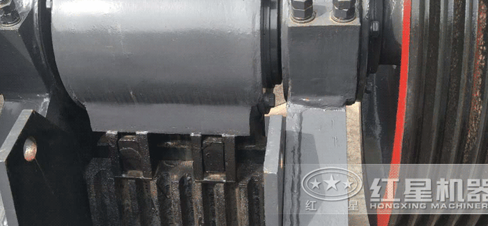 顎式破碎機(jī)深腔 顎式破碎機(jī)深腔