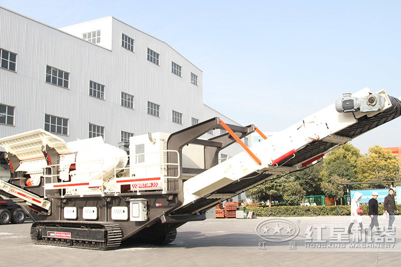 大型車載破碎機(jī) 大型車載破碎機(jī)