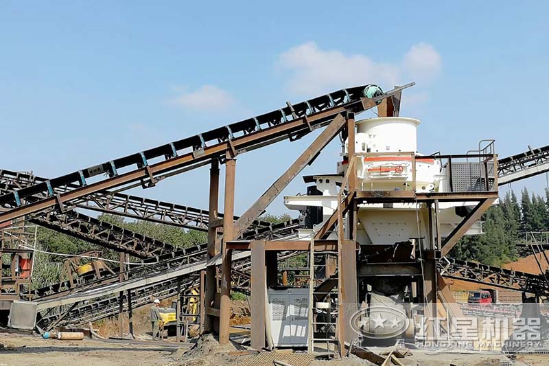 時產(chǎn)300噸噸全套破石子機客戶現(xiàn)場，可參觀