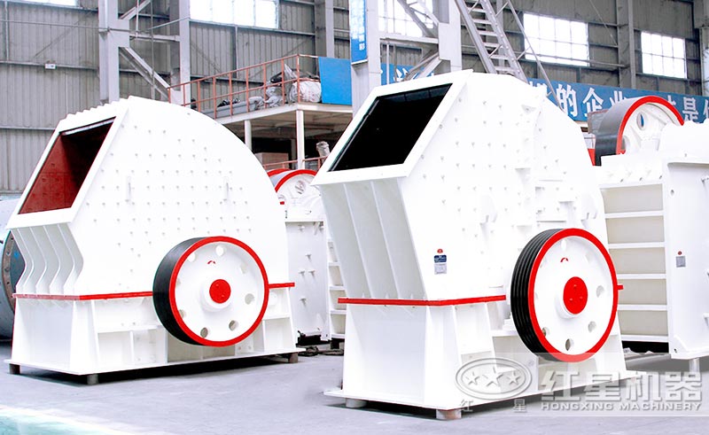 PCZ型錘破碎石機(jī)價(jià)格劃算，產(chǎn)量大