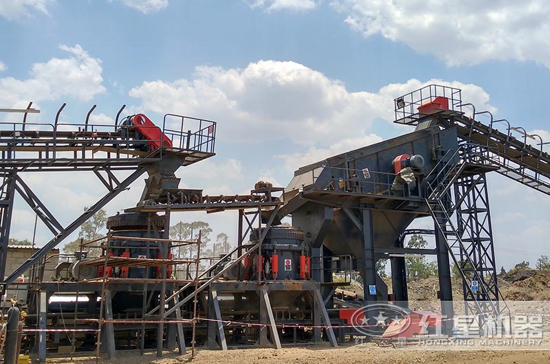 時產200噸碎石制砂現(xiàn)場