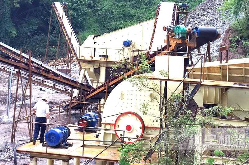 重錘式破碎機(jī)時(shí)產(chǎn)300噸多少錢一臺(tái)