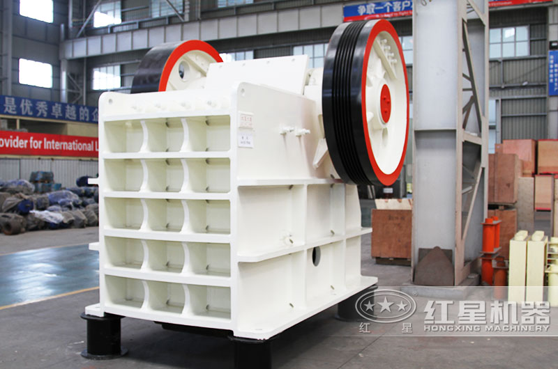 每小時(shí)500噸大型破碎機(jī)多少錢一臺(tái)？