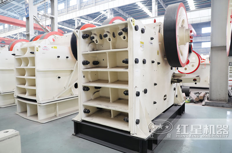 每小時(shí)500噸大型破碎機(jī)多少錢一臺(tái)？