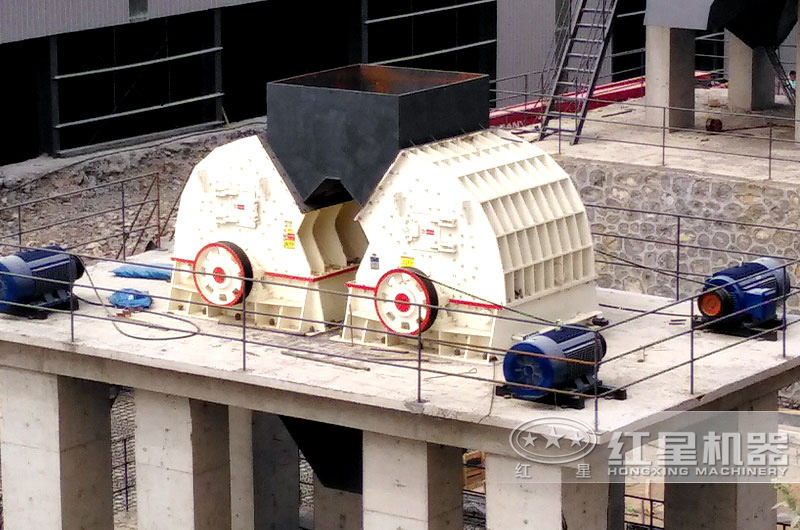 時(shí)產(chǎn)500噸礦山錘式破碎機(jī)價(jià)格多少？型號(hào)有哪些？