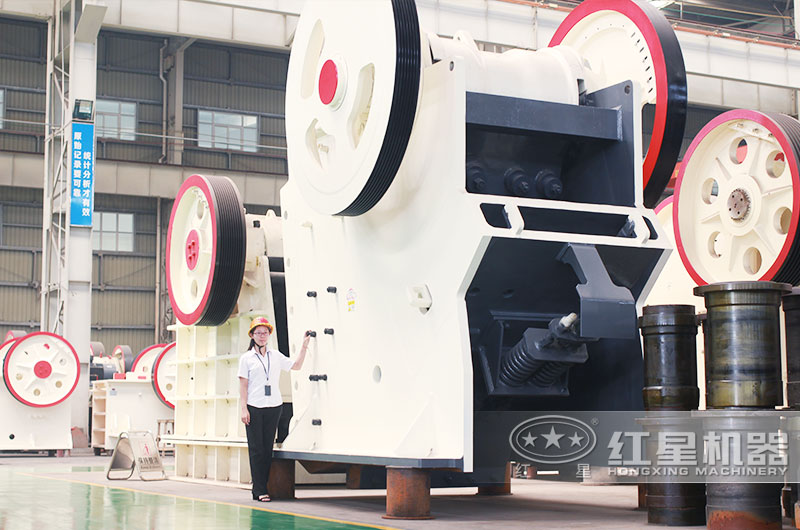 碎石生產(chǎn)線(xiàn)設(shè)備鄂式破碎機(jī)