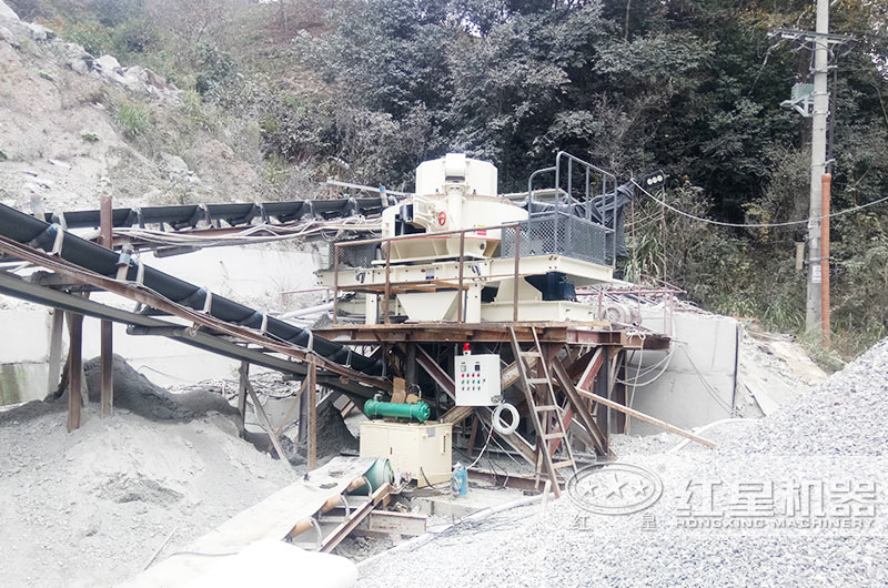 制砂機(jī)生產(chǎn)現(xiàn)場(chǎng)