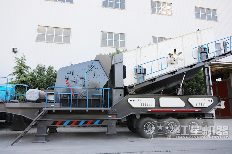 反擊破移動式破碎站，用于二段細碎+篩分