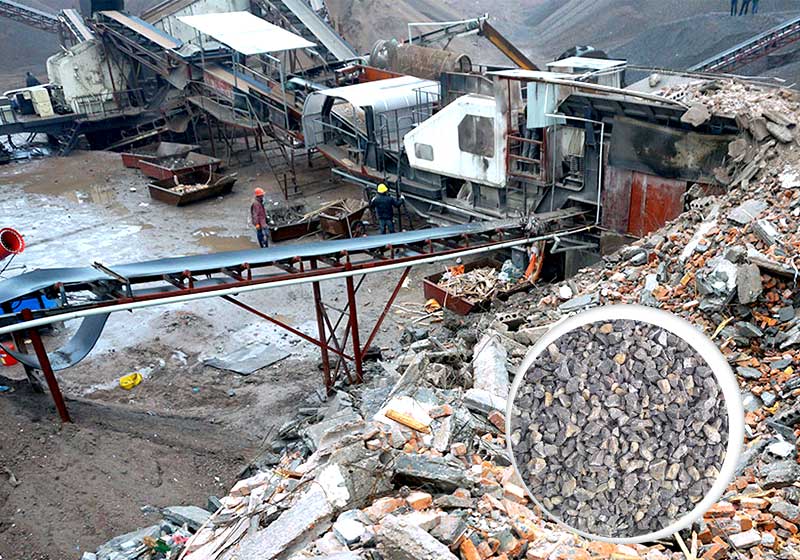 移動破碎機現(xiàn)場，粒形好，客戶非常滿意