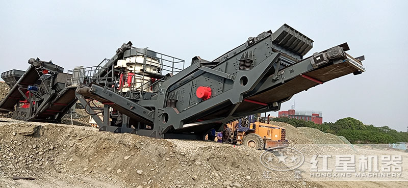 履帶移動破碎機(jī)