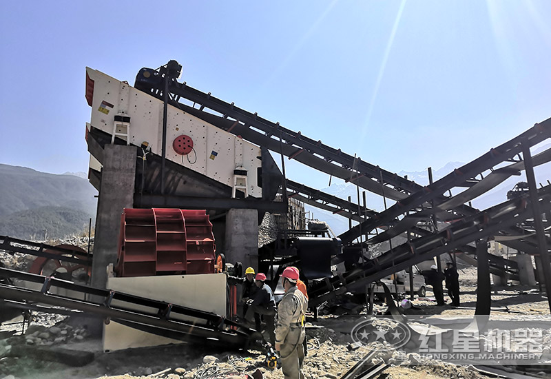 時(shí)產(chǎn)量300噸水洗砂機(jī)器設(shè)備現(xiàn)場