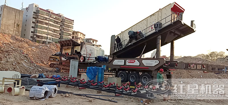 移動打石機客戶現(xiàn)場 移動打石機客戶現(xiàn)場